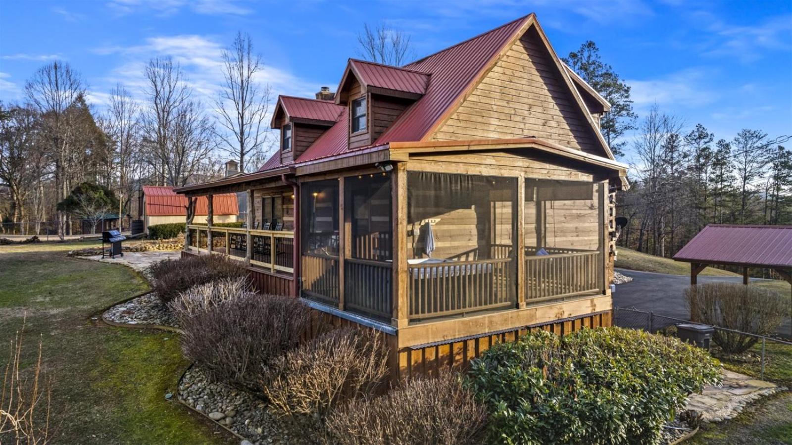 Hidden Star Hideaway-Blackberry Farm-Smoky Mtn Nat Park-Hot Tub- Fire Pit- Fenced Yard- Pet Friendly Walland Exterior photo
